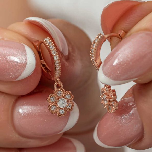 %title% - Gümüş Sallantılı Rose Minimal Çiçek Kadın Küpe